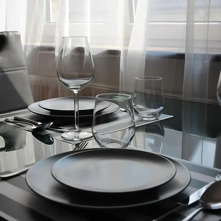 M&M Centrum Apartments Poznań Zewnętrze zdjęcie